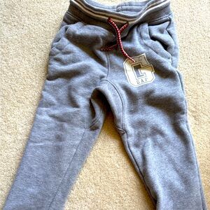 Comfortable baby GAP 4T sweatpants